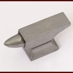 Épées celtiques Soldes Magasin -Épées celtiques Soldes Magasin enclume en fonte 1